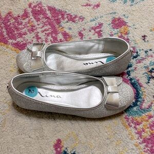 Girls cut and sparkly flats with bow